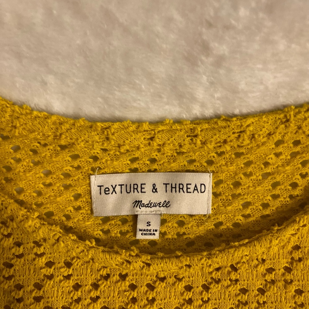 Madewell texture and thread gold crochet short sleeve sweater size small